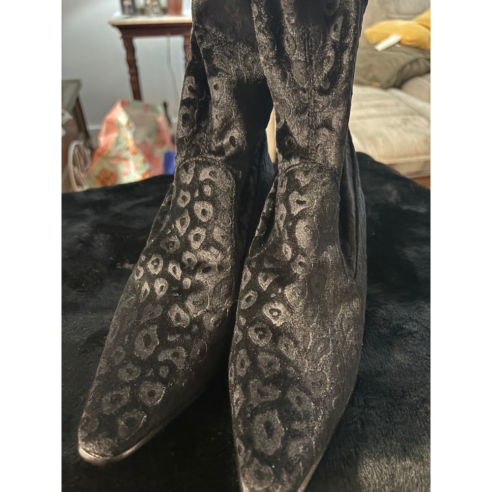 Donald J Pliner Black Velvet Leopard Print Knee High Boots Kitten Heel Women 6M - Picture 2 of 4
